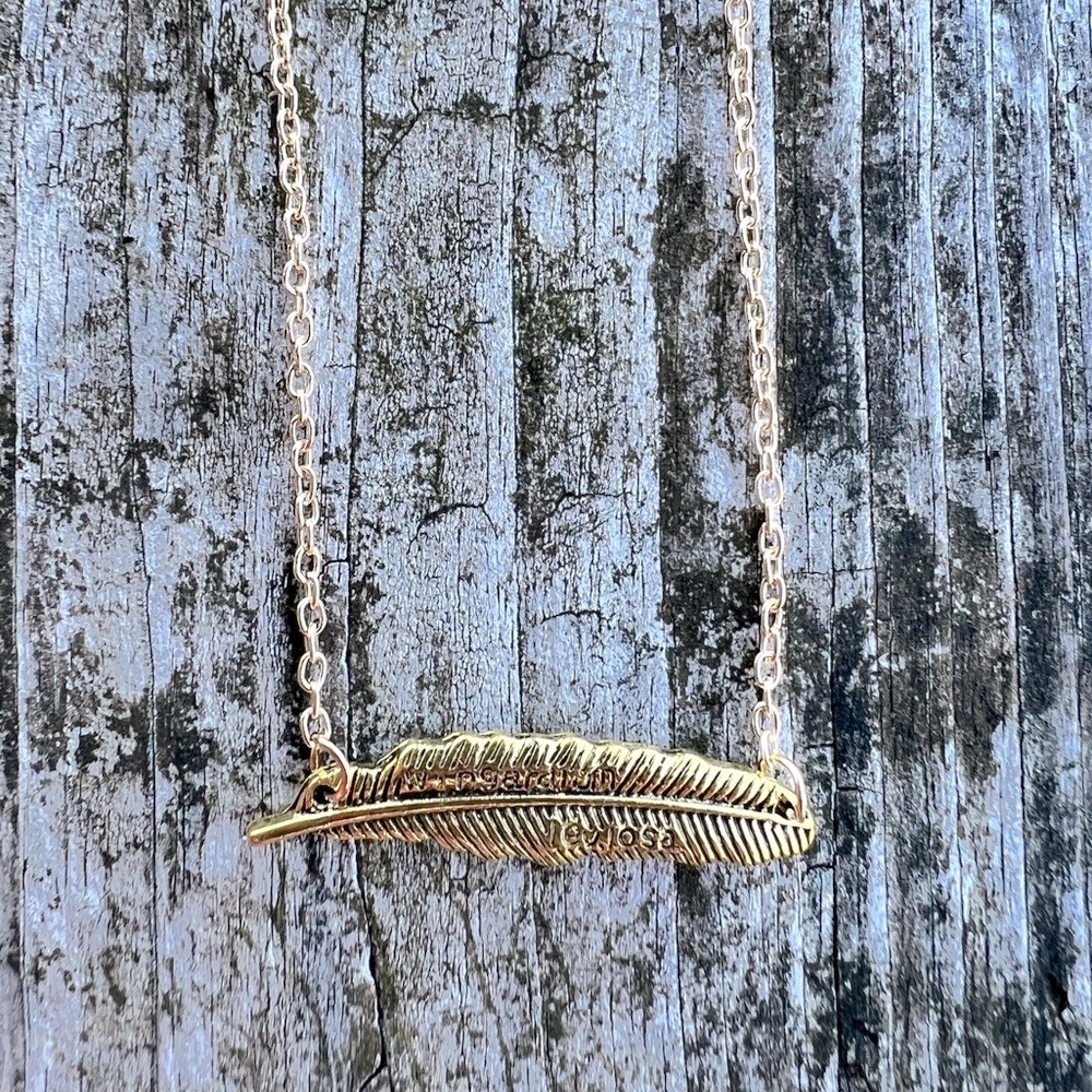 NEW| “Wingardium Leviosa!” HP⚡️Feather Necklace